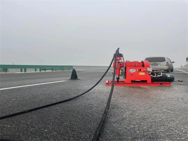 遂宁马路路基路面开裂下沉注浆加固灌浆